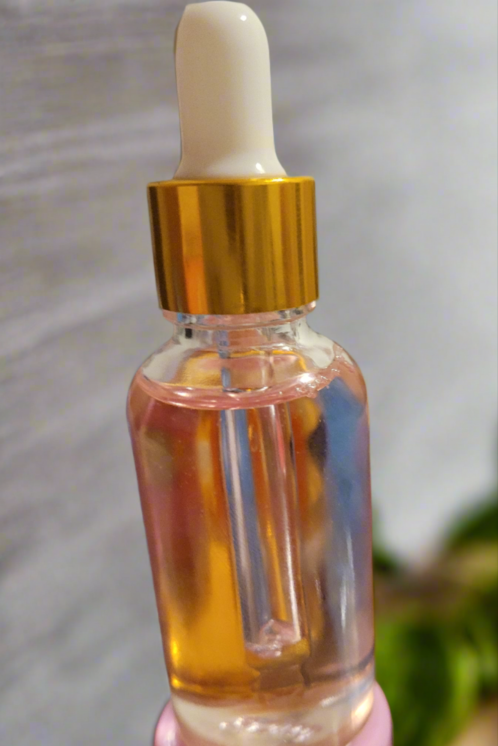 Alpha arbutin facial glowing oil