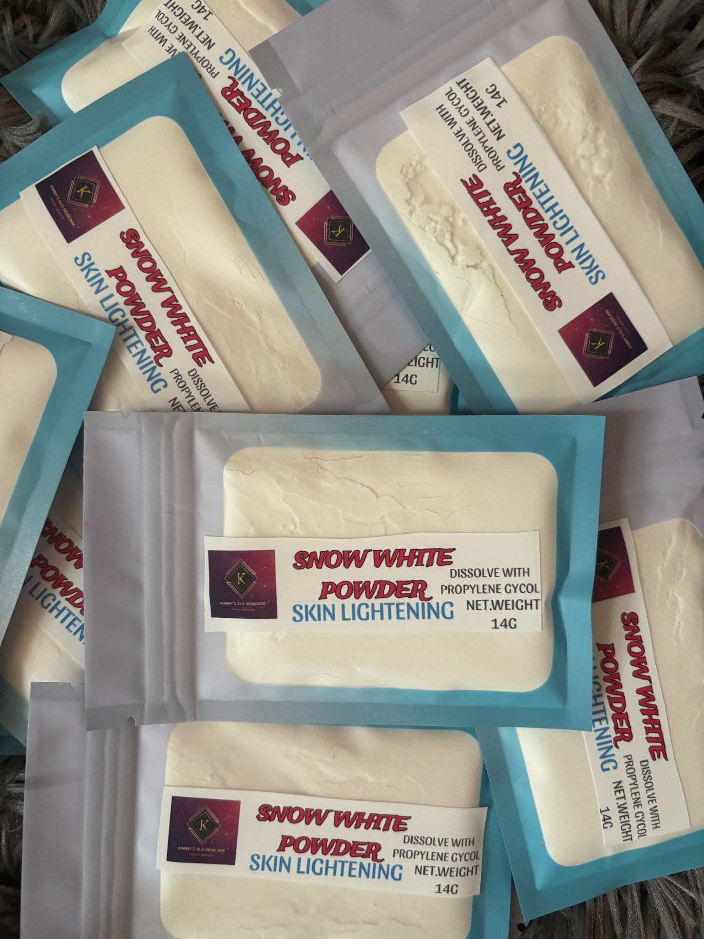SNOW WHITE LIGHTENING POWDER
